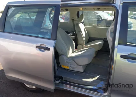 2014 Toyota Sienna L V6 7 Passenger from USA, damaged, VIN 5TDZK3DC9ES465663